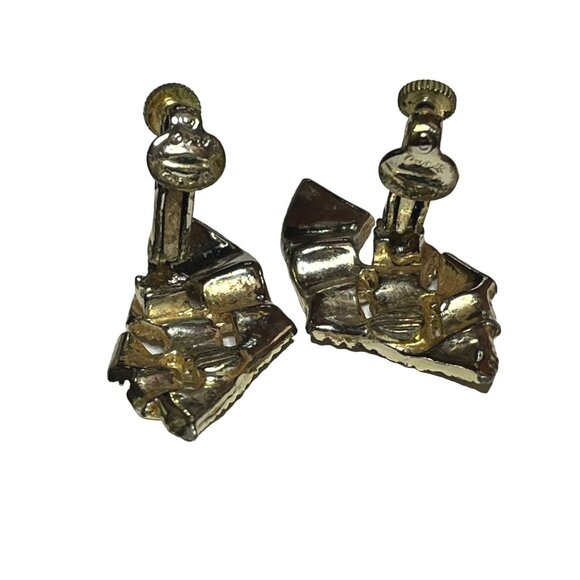 Vintage Coro Gold Tone Clip-On Earrings with Geometric Design - Picture 5 of 7